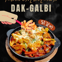 Dak-Galbi ทัคคาลบี้ ไก่ผัดซอสเผ็ดเกาหลี