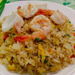 ข้าวผัดทะเล