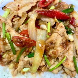 ผัดพริกสด (เลือกเนื้อสัตว์ได้)