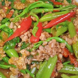 ผัดผักบุ้ง