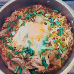 ราเมนหมูกิมจิ+ไข่