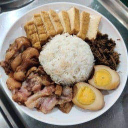 ขาหมูนายตอง ท่าน้ำตลาดพลู