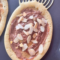 นูเทลล่า+อัลม่อน (2 ชิ้น)