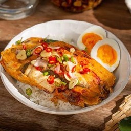 ข้าวราดห่อหมก+ไข่ต้ม