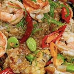 วุ้นเส้นผัดสะตอชะอมกุ้ง