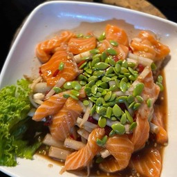 ตำเเซลม่อนปลาร้า