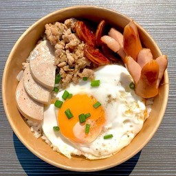 ข้าวไข่กระทะ
