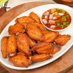 ปีกไก่ทอดน้ำปลา