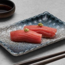 ซูชิปลาทูน่า (2 คำ)