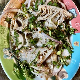 ลาบผัาขี้ริ้ว