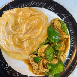 ข้าวไข่ข้นหมูผัดพริกแกง