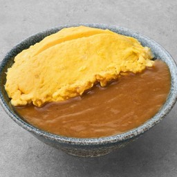 ข้าวแกงกะหรี่ไข่ข้น