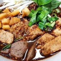 ก๋วยเตี๋ยวเรือ เจ้าเก่า หน้า กศน.