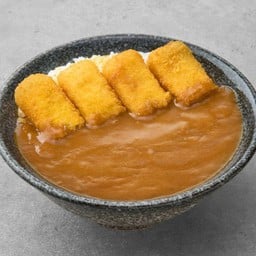 ข้าวแกงกะหรี่นักเก็ตปลา