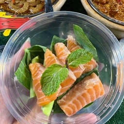 แซลม่อนแซ่บซีฟู้ด