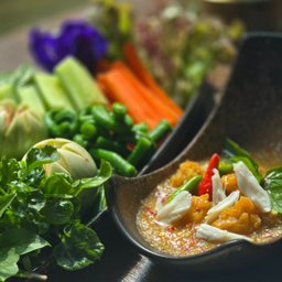 ชุดน้ำพริกไข่มันปู