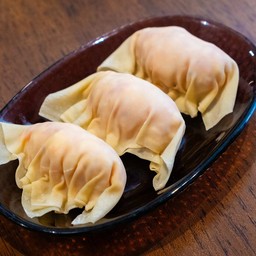 เกี๋ยวสอดไส้ข้าวโพดชีส 3 ลูก