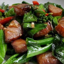 คะน้าปลาเค็ม