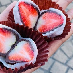 น้องขนม โมจิครีมชีสไดฟูกุ 🍓