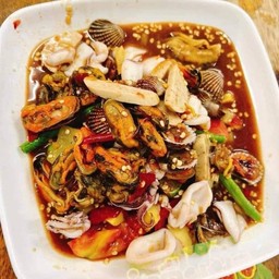 เกาเหลาทะเลปลาร้า