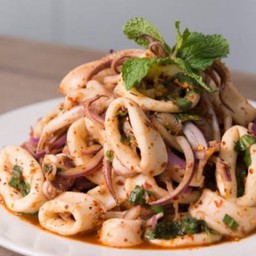 ลาบปลาหมึก