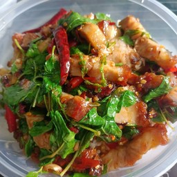 หมูกรอบ888 (88/16 กรีนพาร์ควิลเลจ สำนักบก)