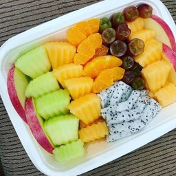 ผลไม้รวมปอก 50 บาท 370g