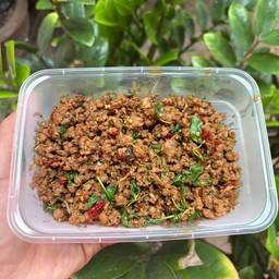 ผัดกะเพราเป็นกับข้าว