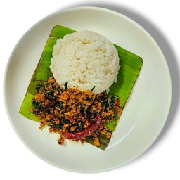 กะเพราหมูสับโบราณ