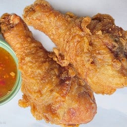 น่องไก่ทอด 1 ชิ้น