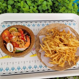 ส้มตำทอดทะเล