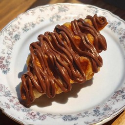 ดับเบิ้ลนูเทลล่า ครอฟเฟิล