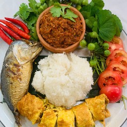 น้ำพริกปลาร้าสับ+ปลาทูทอด+ไข่เจียว