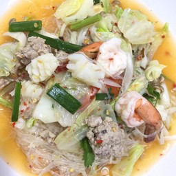 ยําวุ้นเส้นหมูสับหมูยอกุ้ง