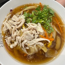 ราดหน้าโกยซี่หมี่(หมี่กรอบ)