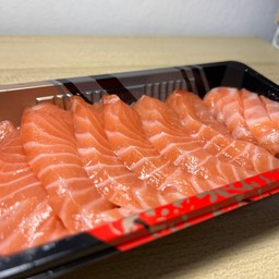 เซ็ต อะคาเดมี แซลมอนซาซิมิ 100 กรัม