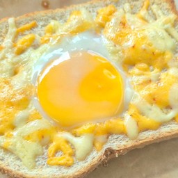 Baked Cheesy & Egg