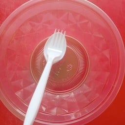 ถ้วยช้อนช้อม