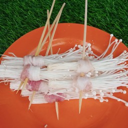 เห็ดเข็มพันหมู
