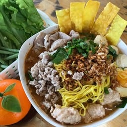 ประกัลก๋วยเตี๋ยวต้มยำ