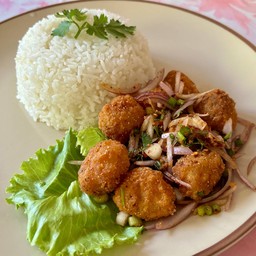 ข้าวยำไก่แซ่บ