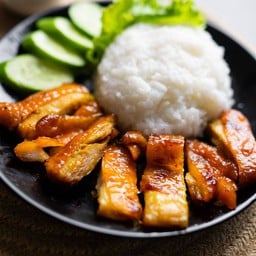 ข้าวไก่อบโอ่ง