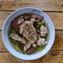 ก๋วยเตี๋ยวเล่าโอ