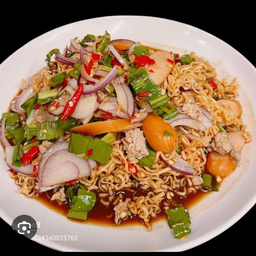 ยำมาม่า