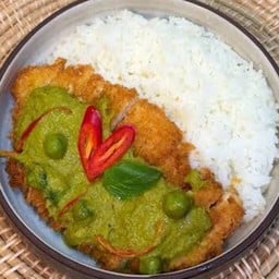 ข้าว ไก่ทอดซอสแกงเขียวหวาน