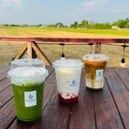 เดี๋ยวเตี๋ยวน้ำตกหมู