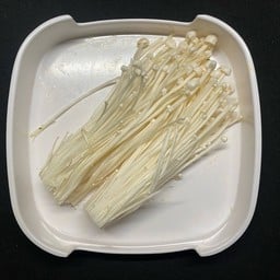 เห็ดเข็มทอง