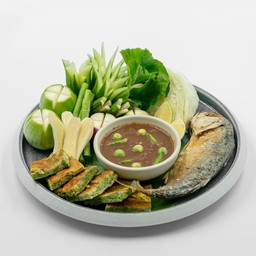 น้ำพริกกะปิปลาทูและไข่ชะอม