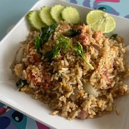 ข้าวผัดแหนม