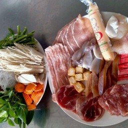 หมูกระทะชุดใหญ่